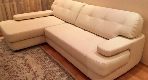 Обивка углового дивана.  Мичуринский проспект